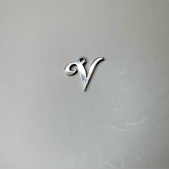 JAMES AVERY Initial V Charm; Sterling Silver; Stamped; Untouched; NEW. - Picture 5 of 5